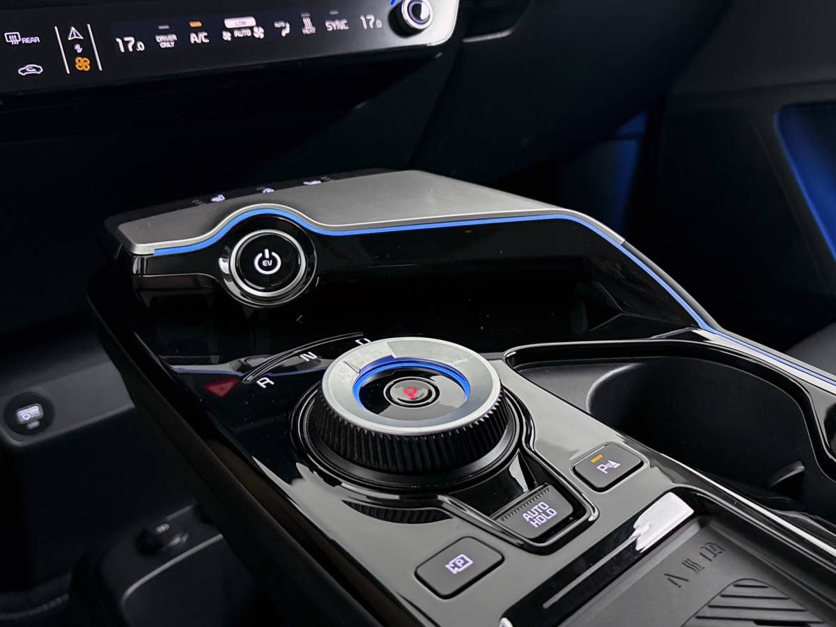 Kia EV6 Kia EV6 – Edition 77.4 kWh // LEDER // ELECTRISCHE ACHTERKLEP // STOELVERWARMING //