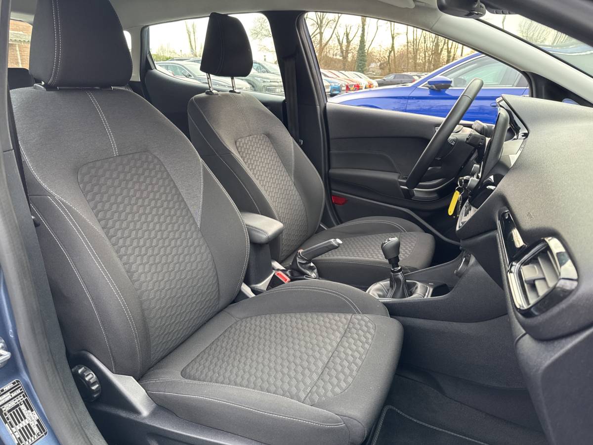 Ford Fiesta Ford Fiesta 1.0 EcoBoost Hybrid TITANIUM CRUISE/AIRCO/BLUETOOTH  1E EIG