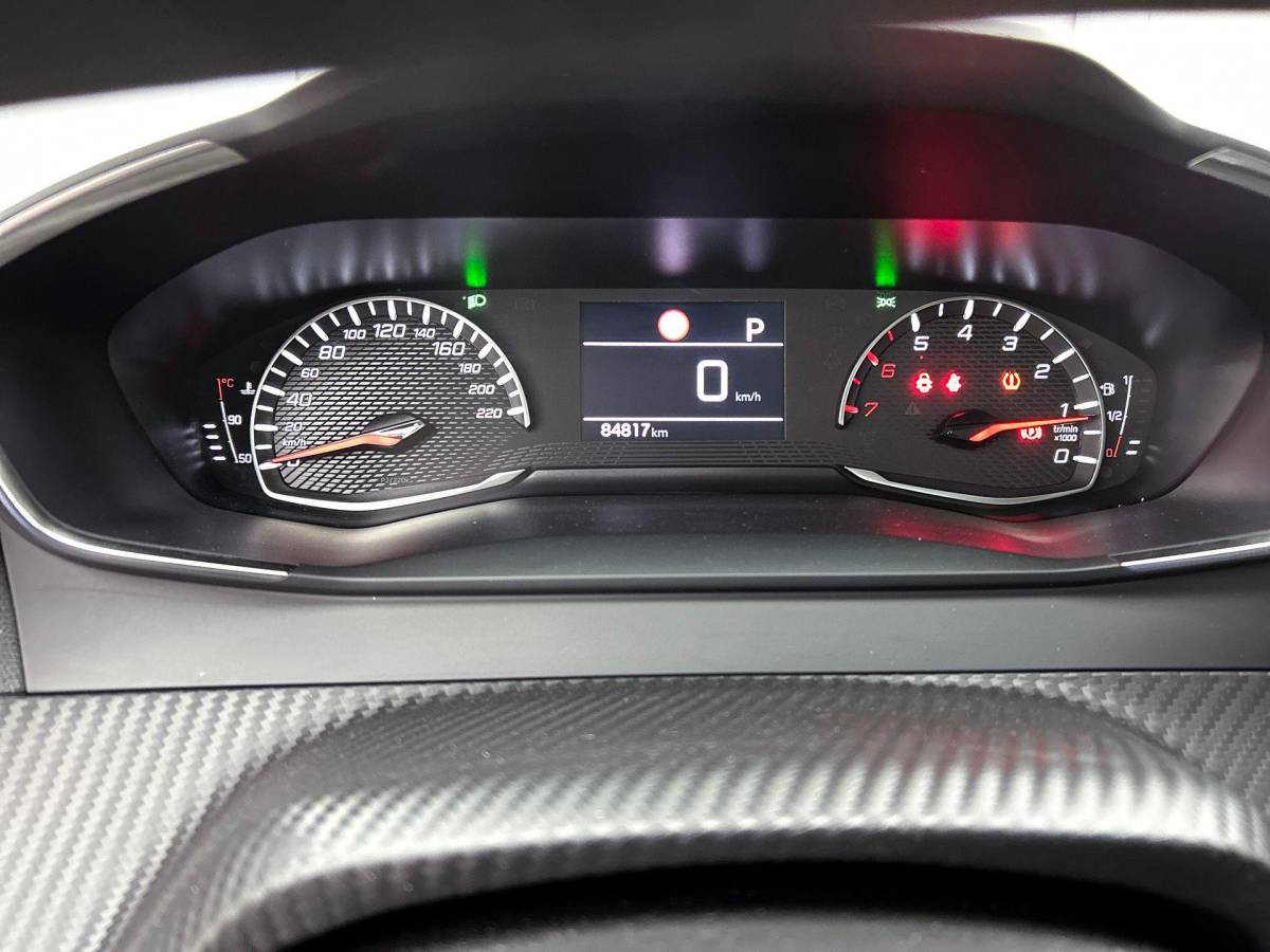 Peugeot 208 Peugeot 208 1.2 100pk AUT. Allure NAVI & CARPLAY | CRUISE