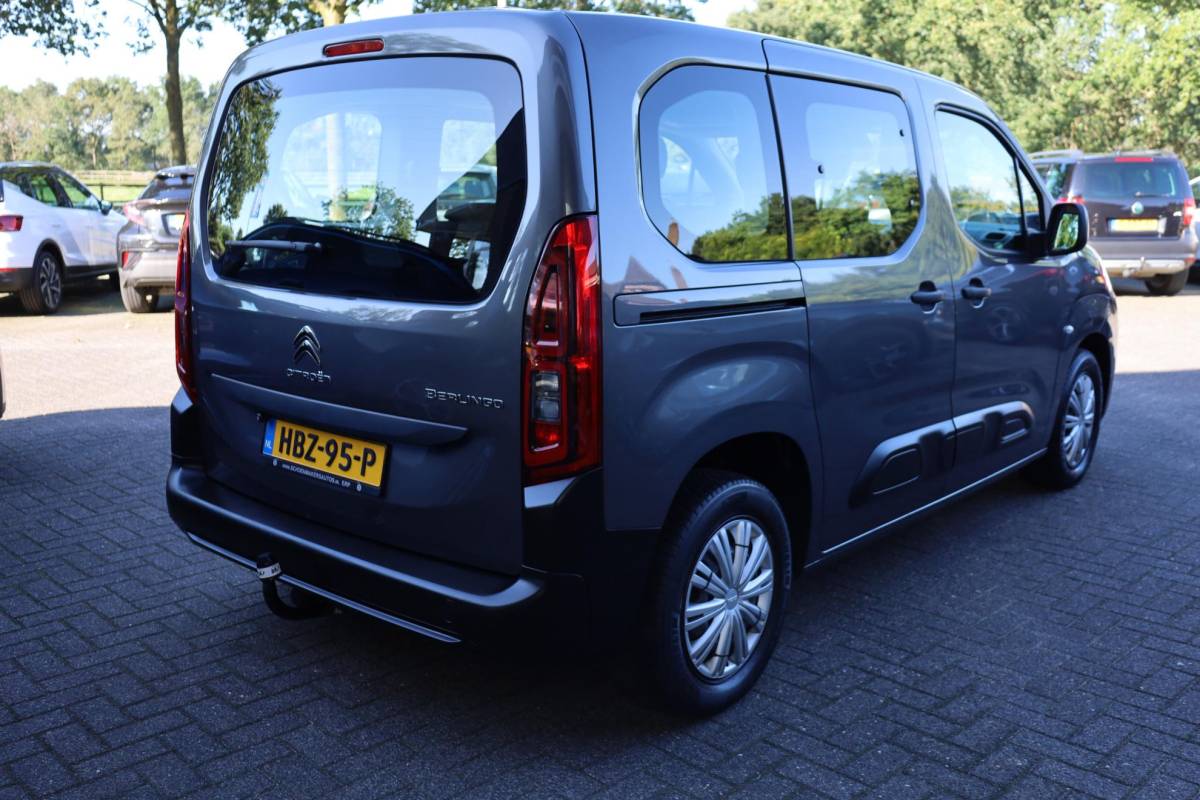 Citroën Berlingo Citroen Berlingo 1.2 PureTech TREKHAAK CARPLAY CAMERA CRUISE VERKEERSBORD/RIJBAANDETECTIE