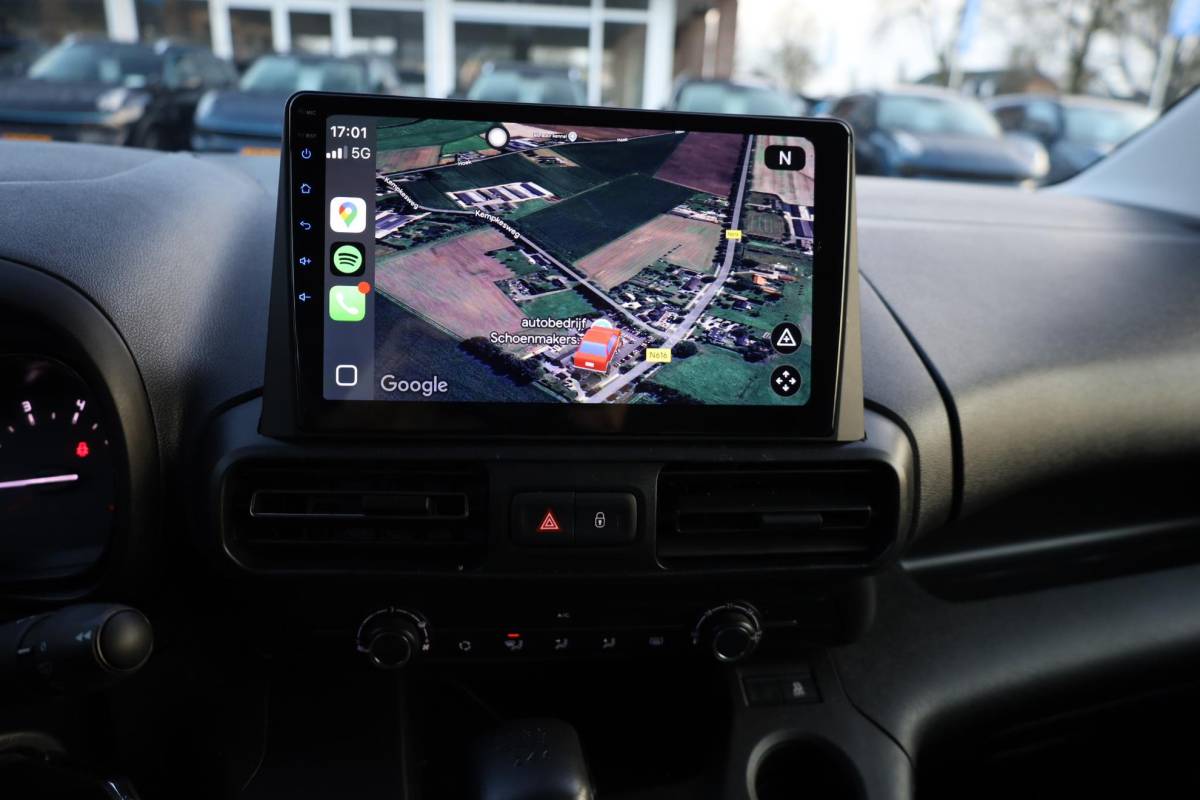 Citroën Berlingo Citroen Berlingo 1.2 PureTech TREKHAAK CARPLAY CAMERA CRUISE VERKEERSBORD/RIJBAANDETECTIE