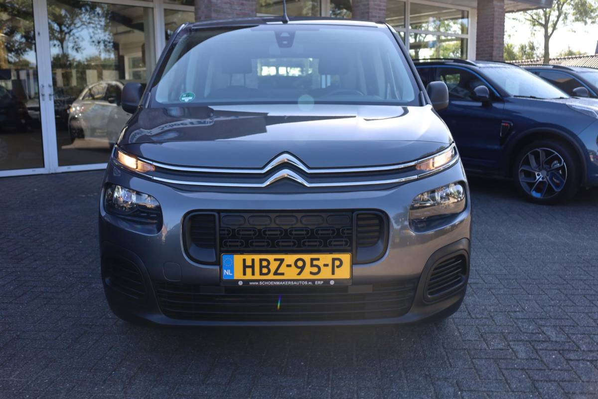 Citroën Berlingo Citroen Berlingo 1.2 PureTech TREKHAAK CARPLAY CAMERA CRUISE VERKEERSBORD/RIJBAANDETECTIE