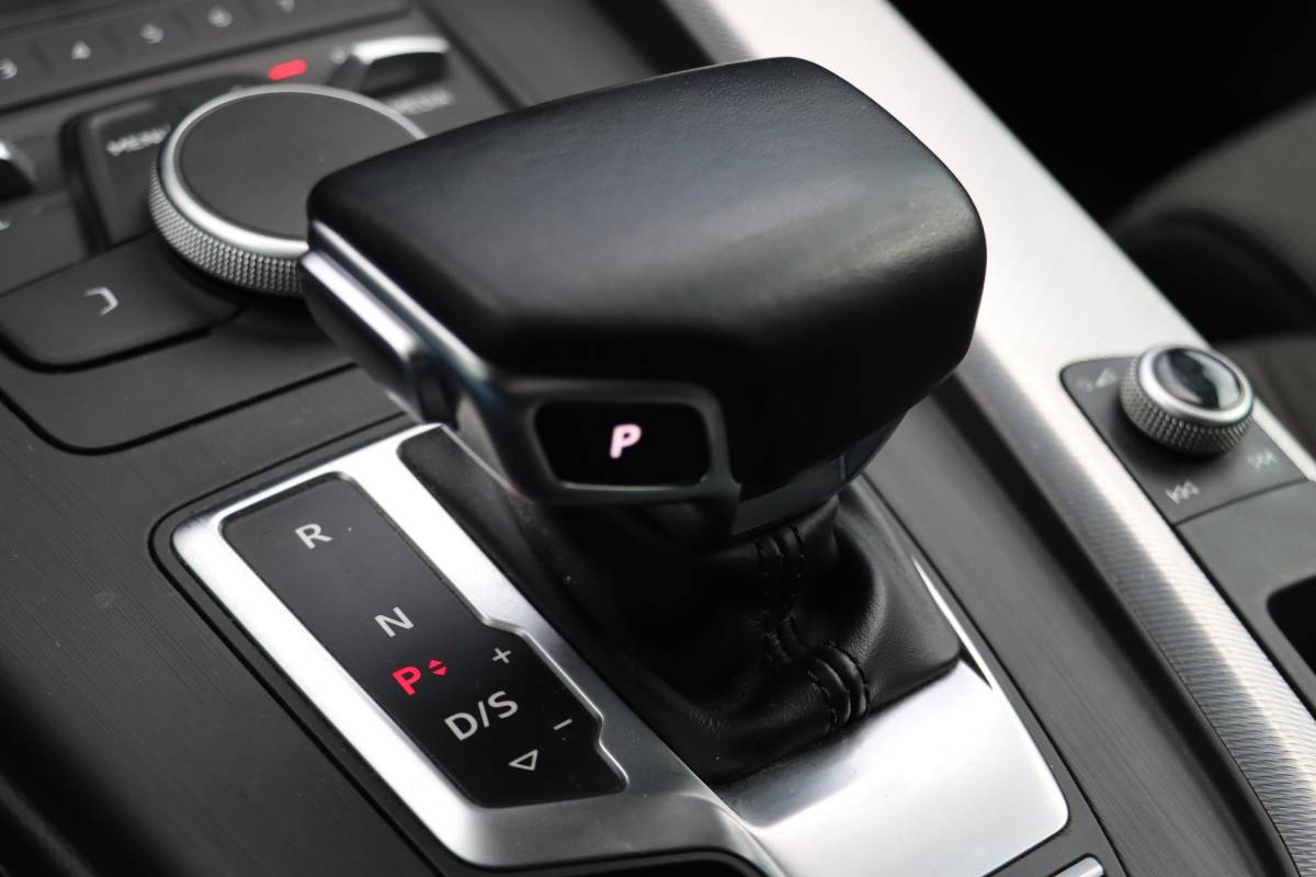Audi A4 Audi A4 Limousine 1.4 TFSI Sport Edition 150PK | Dealeronderhouden