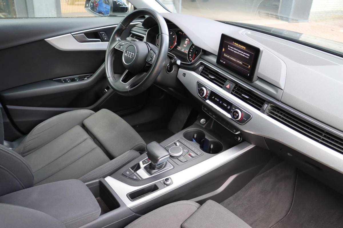 Audi A4 Audi A4 Limousine 1.4 TFSI Sport Edition 150PK | Dealeronderhouden
