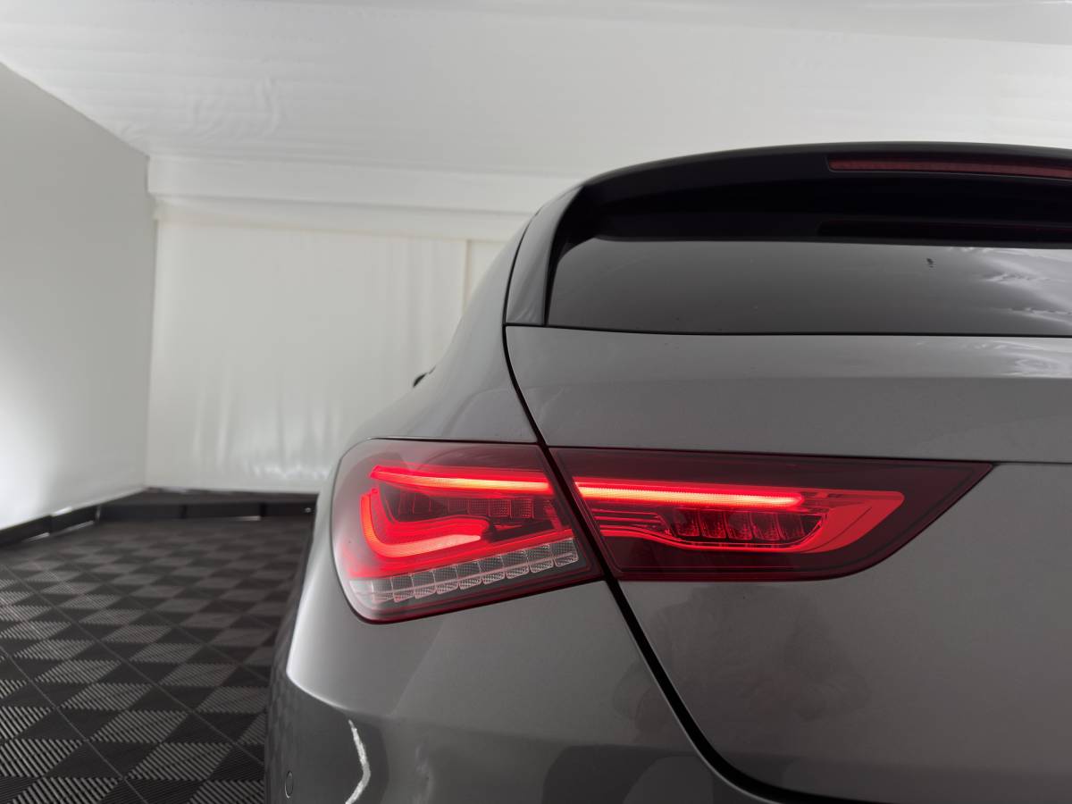 Mercedes-Benz CLA Mercedes-Benz CLA-klasse Shooting Brake 180 d Business Solution AMG (INCL.BTW) Aut. *LEATHER-MICROFIBRE | FULL-LED | HEATED-SPORTSEATS | AMBIENT-LIGHT | DIGI-COCKPIT | DAB+ | NAVI-FULLMAP | CAMERA | PRIVACYGLASS | SHIFTPADDLES | 18”ALU*