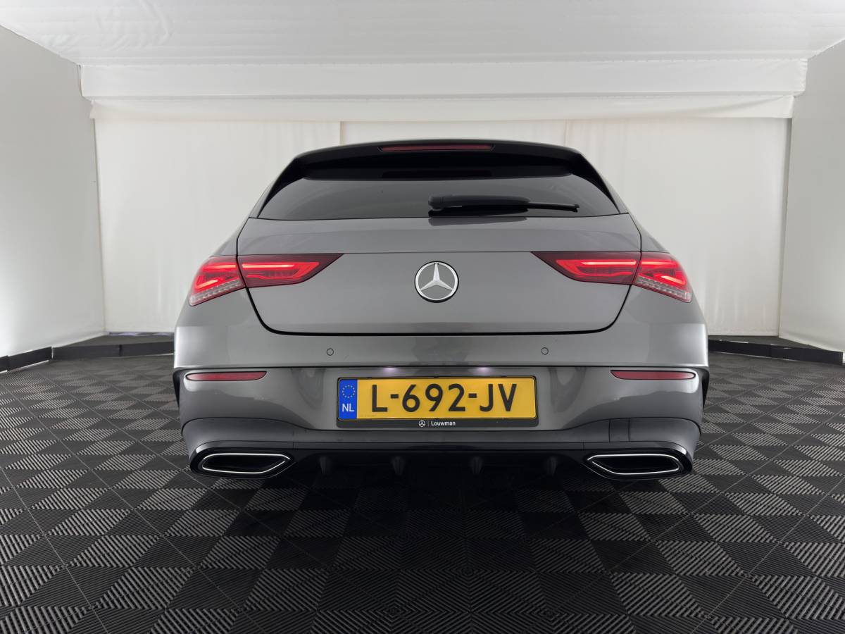 Mercedes-Benz CLA Mercedes-Benz CLA-klasse Shooting Brake 180 d Business Solution AMG (INCL.BTW) Aut. *LEATHER-MICROFIBRE | FULL-LED | HEATED-SPORTSEATS | AMBIENT-LIGHT | DIGI-COCKPIT | DAB+ | NAVI-FULLMAP | CAMERA | PRIVACYGLASS | SHIFTPADDLES | 18”ALU*