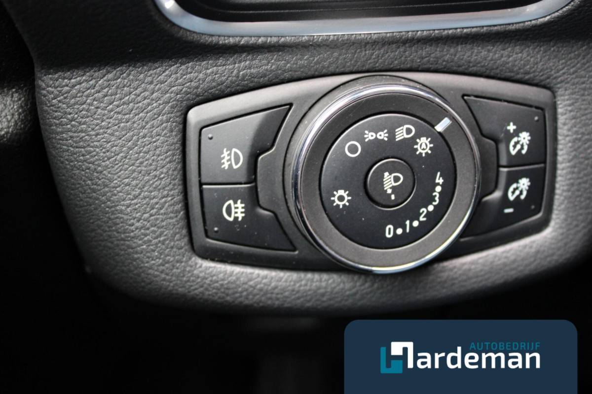 Ford B-MAX Ford B-Max 1.0 EcoBoost Titanium Navi Clima Trekhaak