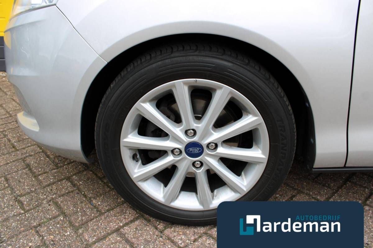 Ford B-MAX Ford B-Max 1.0 EcoBoost Titanium Navi Clima Trekhaak
