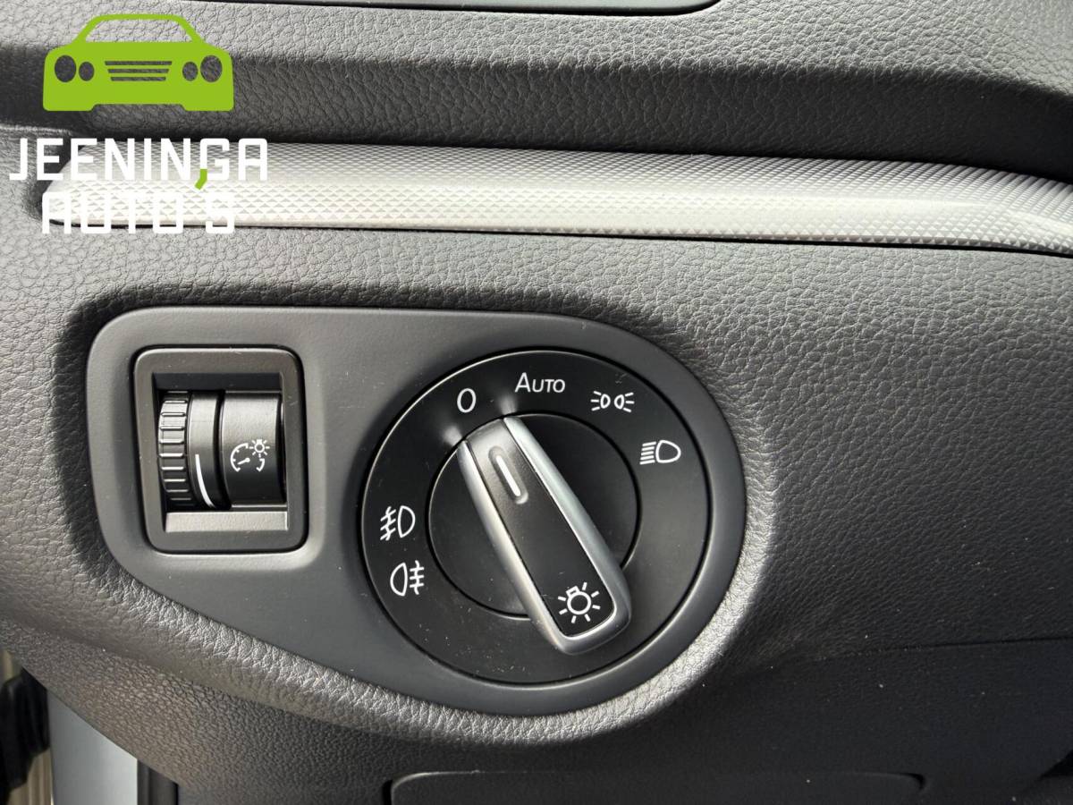Volkswagen Sharan Volkswagen Sharan 1.4 TSI Highline 7p. |PDC|Navi|ElektrischeTrekhaak|18″