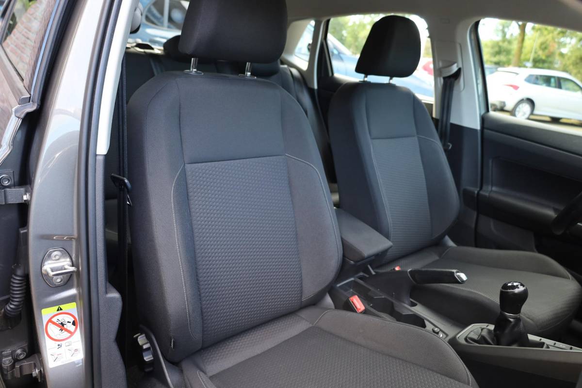 Volkswagen Polo Volkswagen Polo 1.0 TSI Comfortline CARPLAY ADAPTIVE-CRUISE DAB VOICE 2XPDC NAP