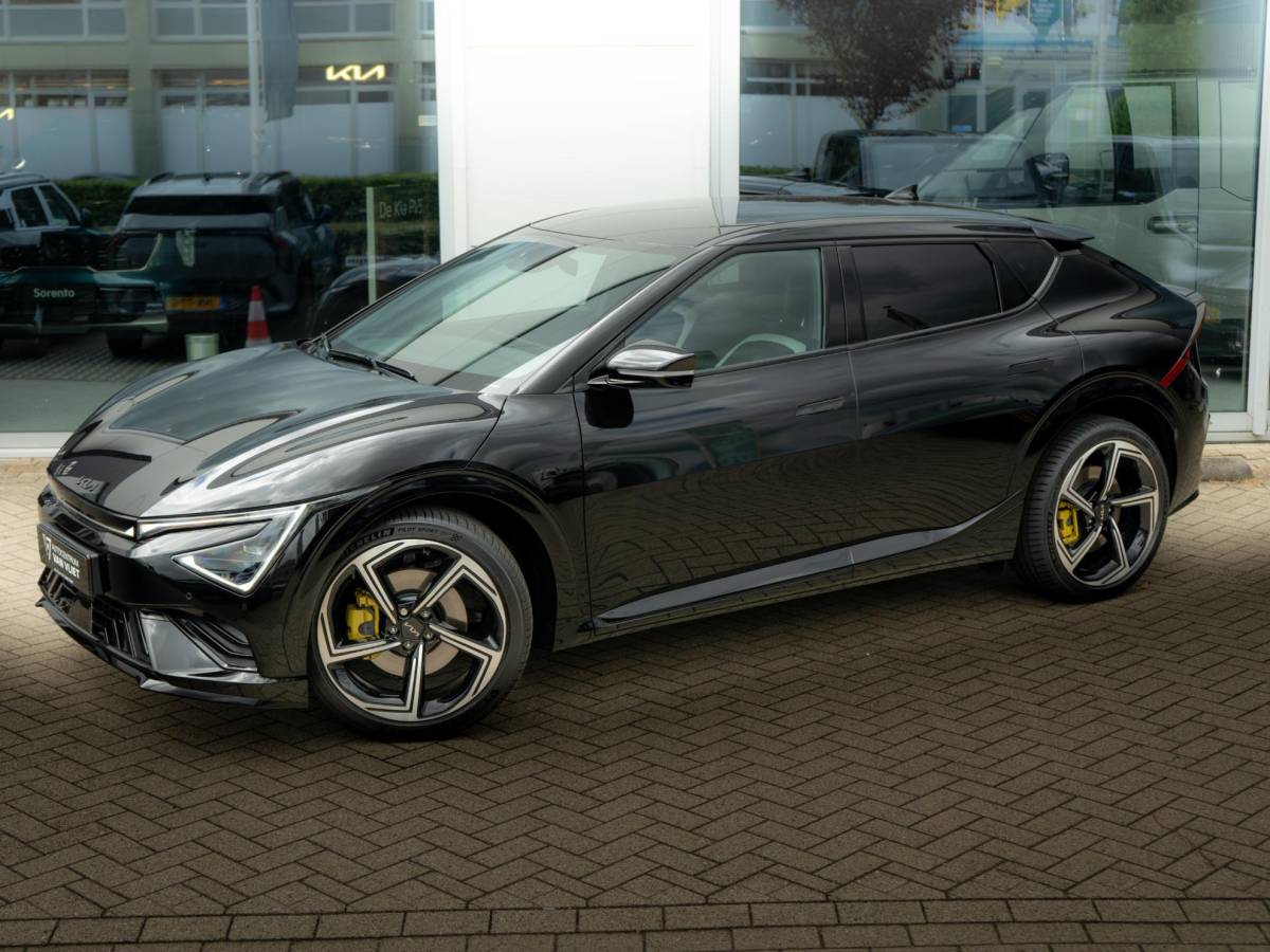 Kia EV6 Kia EV6 GT-Line Business Edition 84 kWh Speciale uitvoering | 21 inch GT velgen | Hifi upgrade met Subwoofer | Gele remklauwen | Stoel verwarming l Elektrische kofferklep | GT pakket | LED | Keyless | 20 inch LMV