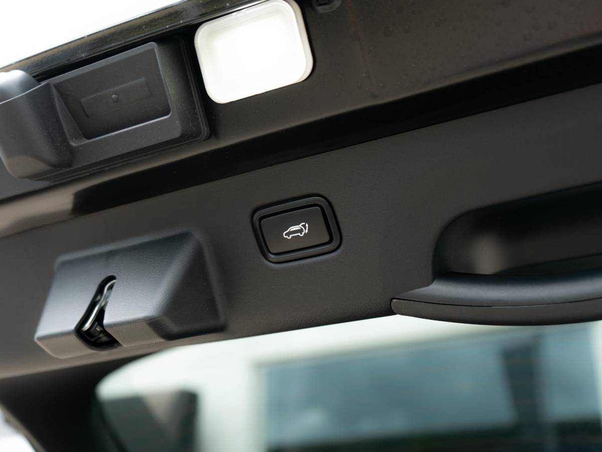 Kia EV6 Kia EV6 GT-Line Business Edition 84 kWh Speciale uitvoering | 21 inch GT velgen | Hifi upgrade met Subwoofer | Gele remklauwen | Stoel verwarming l Elektrische kofferklep | GT pakket | LED | Keyless | 20 inch LMV