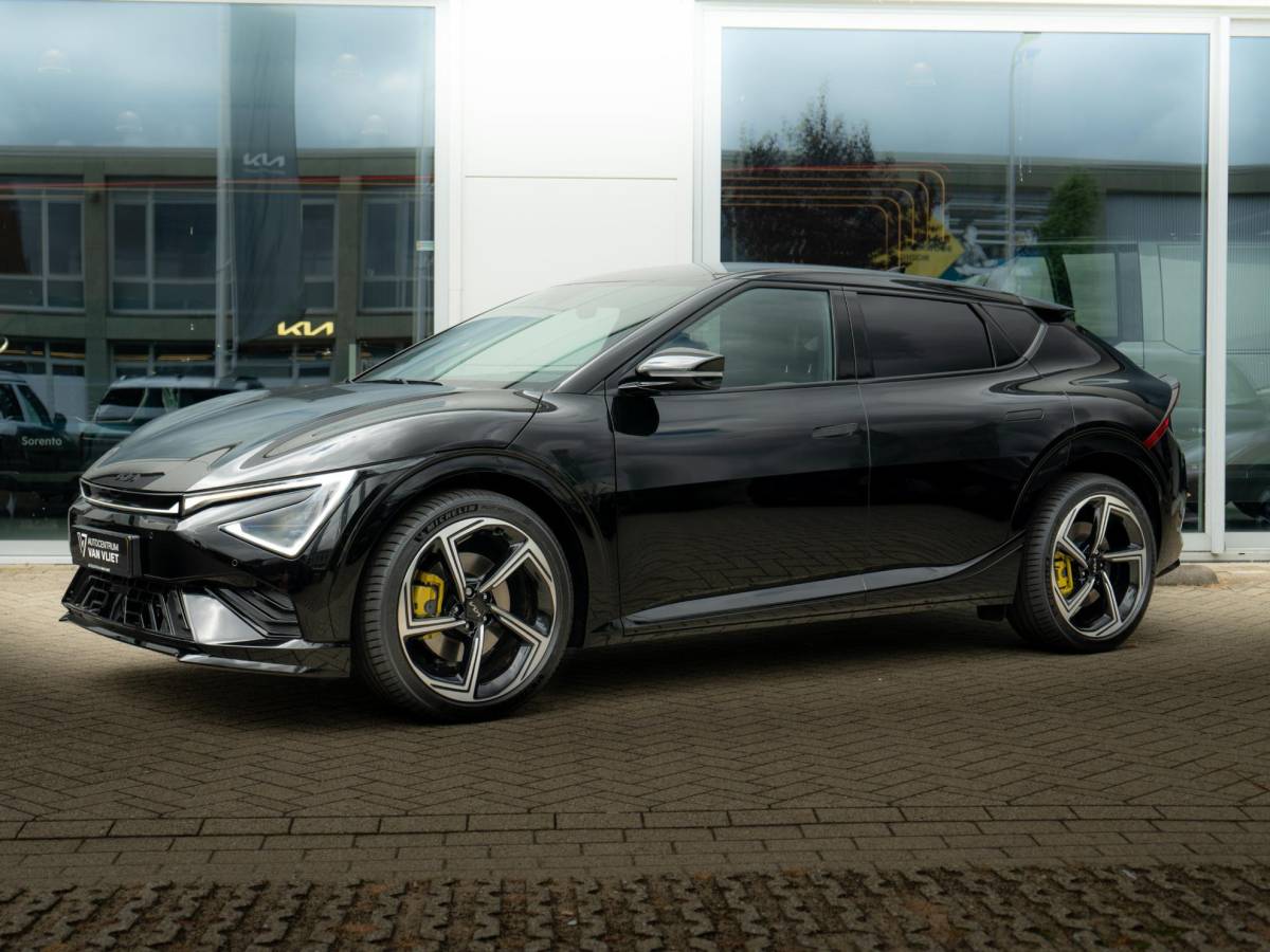 Kia EV6 Kia EV6 GT-Line Business Edition 84 kWh Speciale uitvoering | 21 inch GT velgen | Hifi upgrade met Subwoofer | Gele remklauwen | Stoel verwarming l Elektrische kofferklep | GT pakket | LED | Keyless | 20 inch LMV