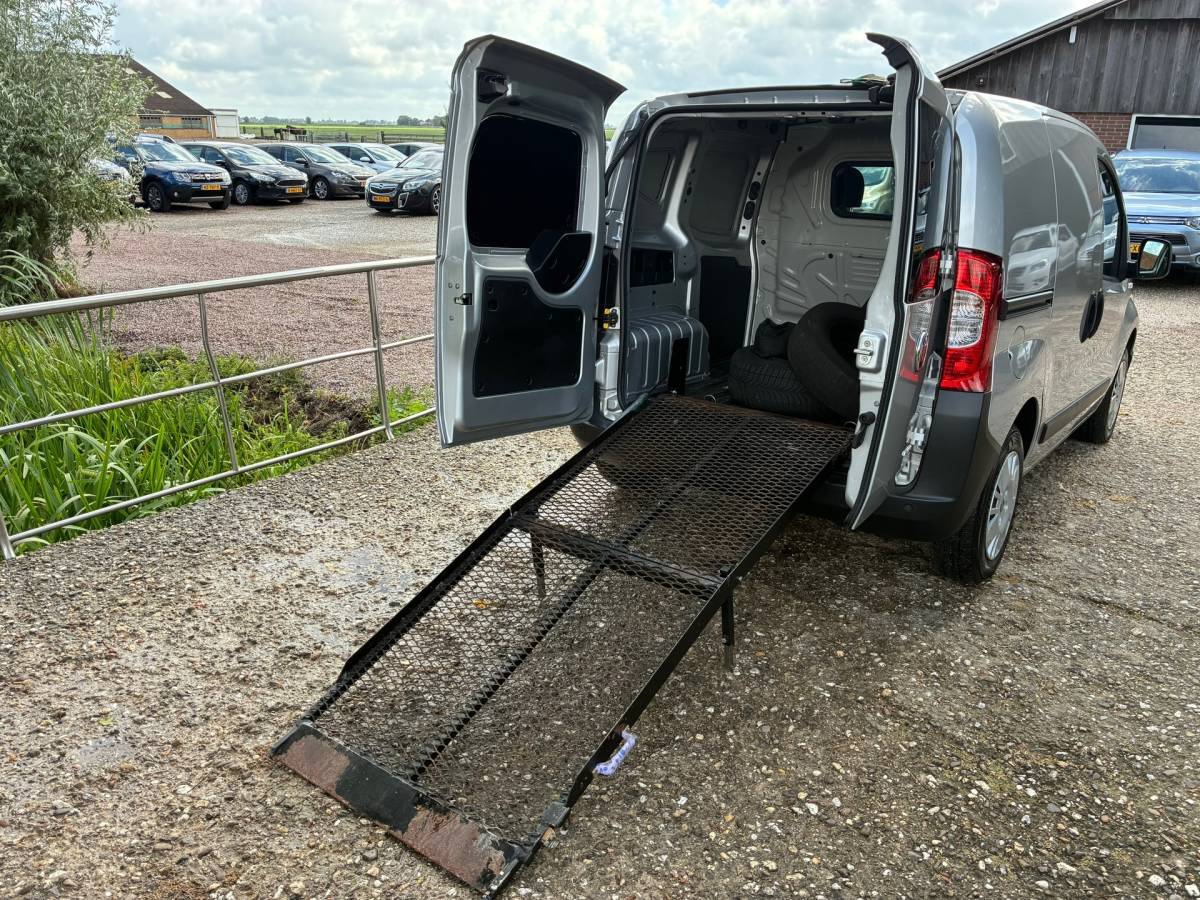 Fiat Fiorino Fiat Fiorino 1.3 MJ SX | Automaat | Invalide Roelstoel nu €5.975,-!!!