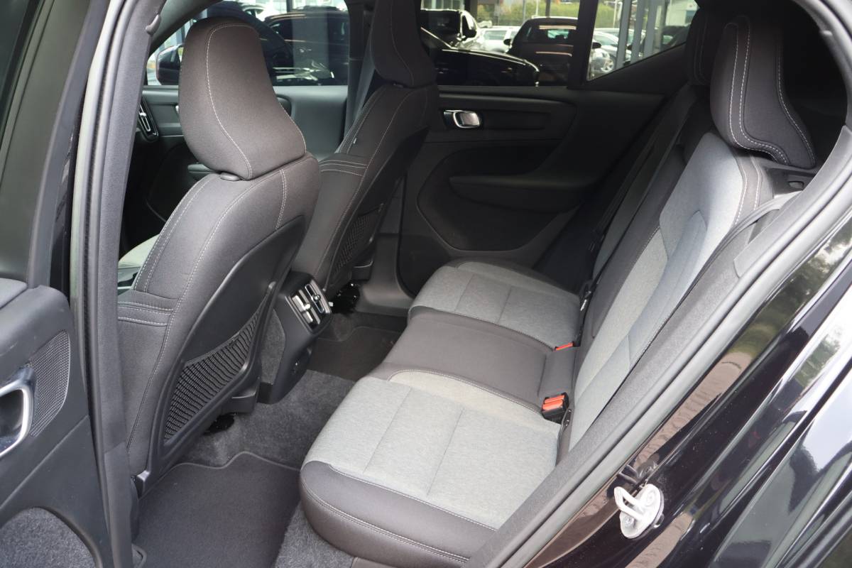 Volvo XC40 Volvo XC40 1.5 T2 Core | Origineel NL | Climate Pack | Park Assist Pack |