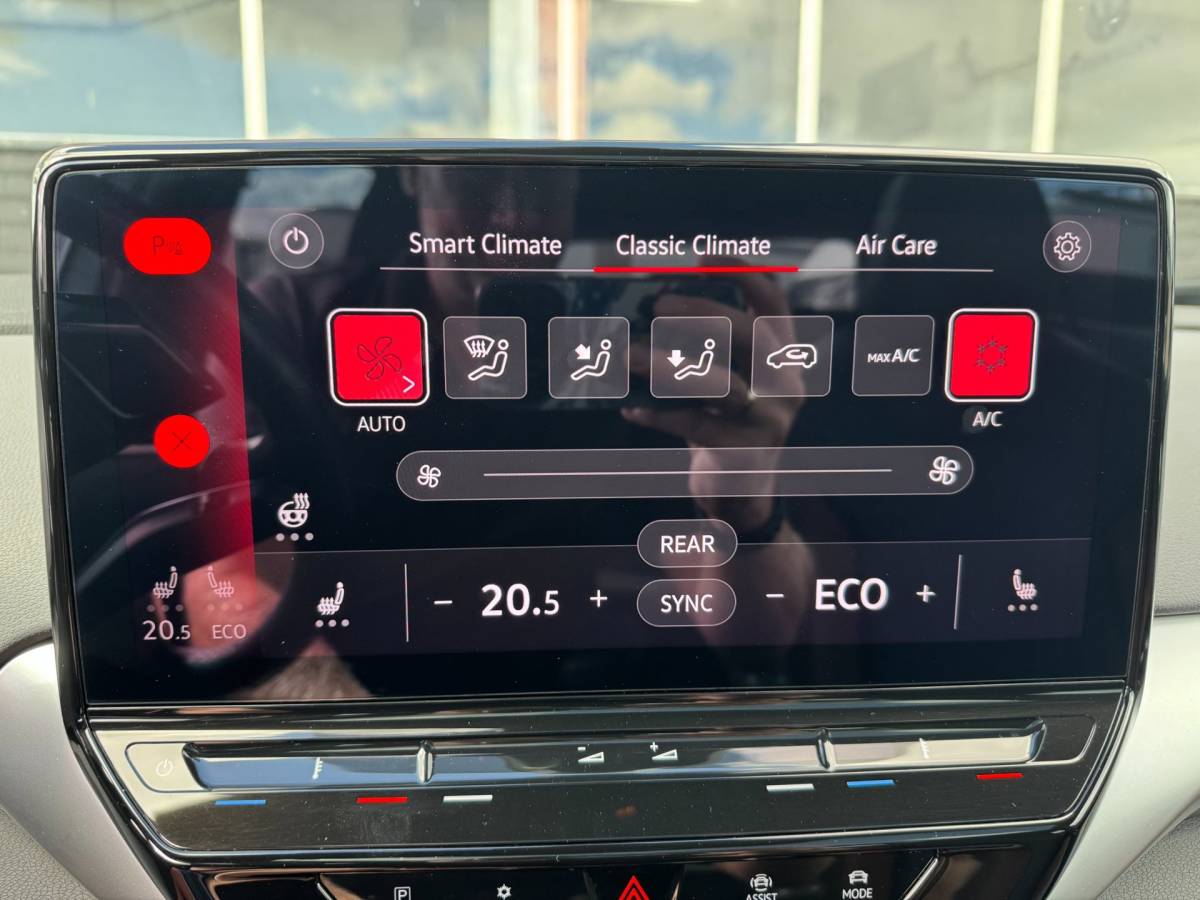 Volkswagen ID.4 Volkswagen ID.4 First Max 77 kWh ** PANO + MASSAGE + THAAK + 360 CAMERA + FULL OPTION**