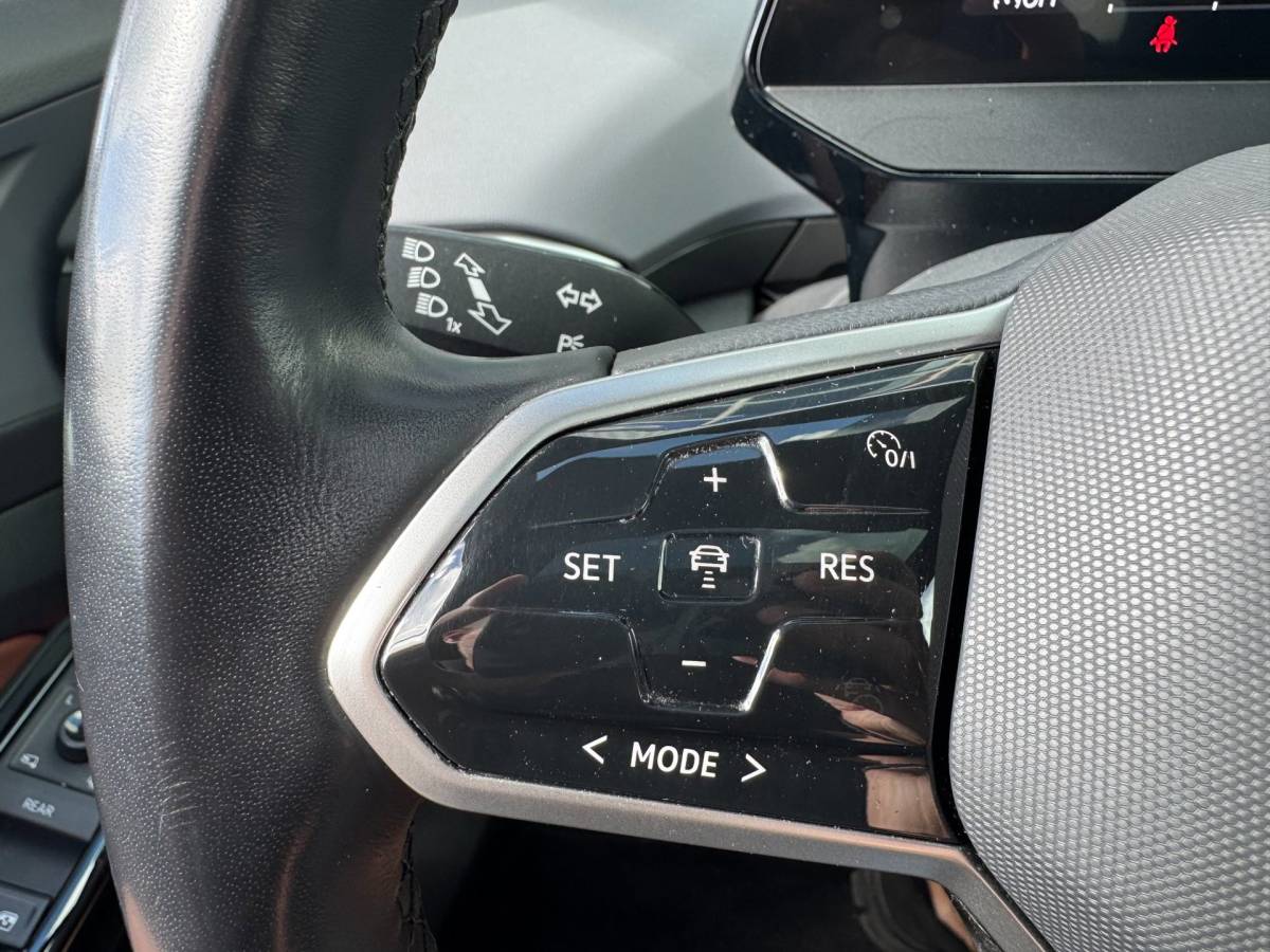 Volkswagen ID.4 Volkswagen ID.4 First Max 77 kWh ** PANO + MASSAGE + THAAK + 360 CAMERA + FULL OPTION**