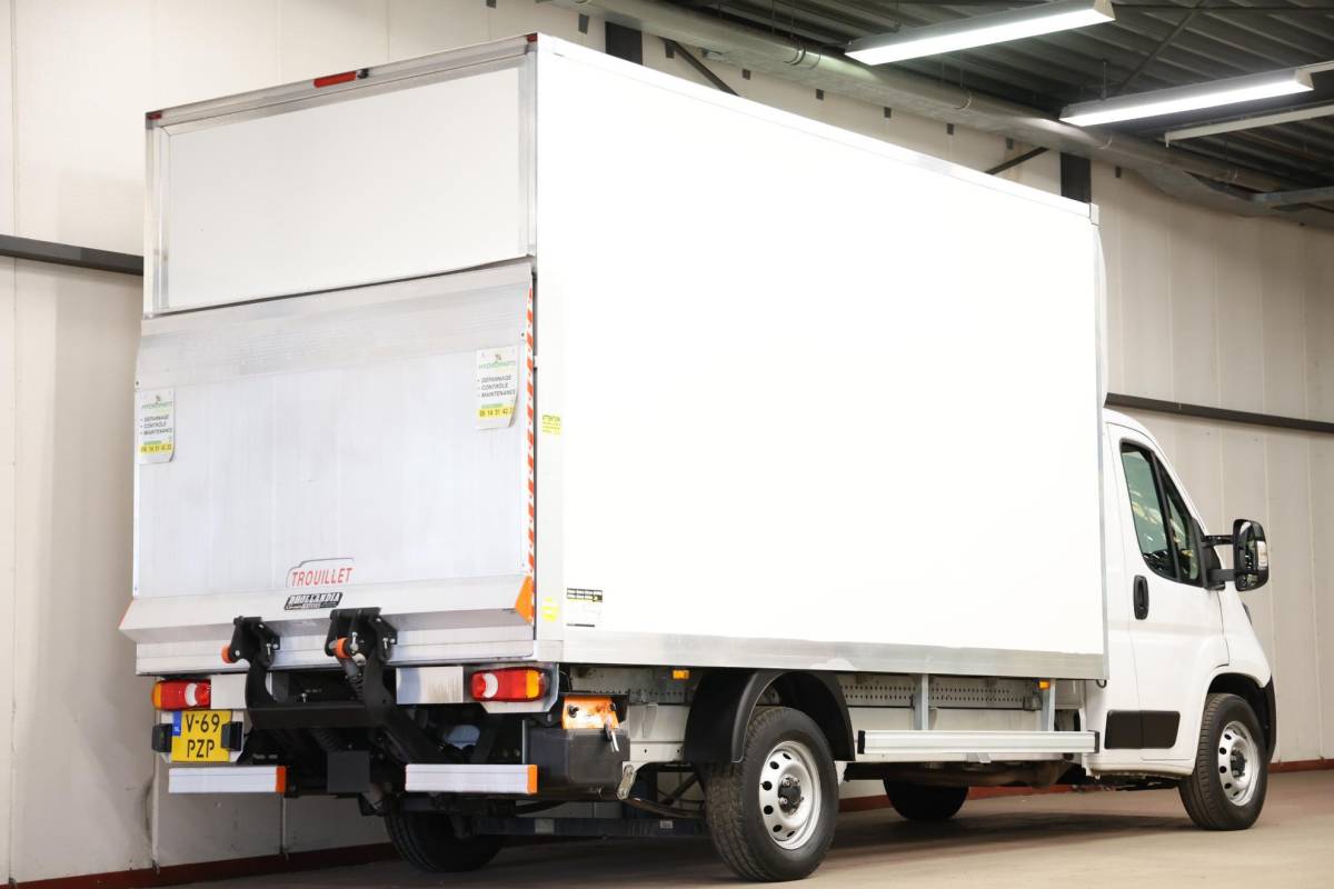 Fiat Ducato Fiat Ducato BAKWAGEN MEUBELBAK LAADKLEP