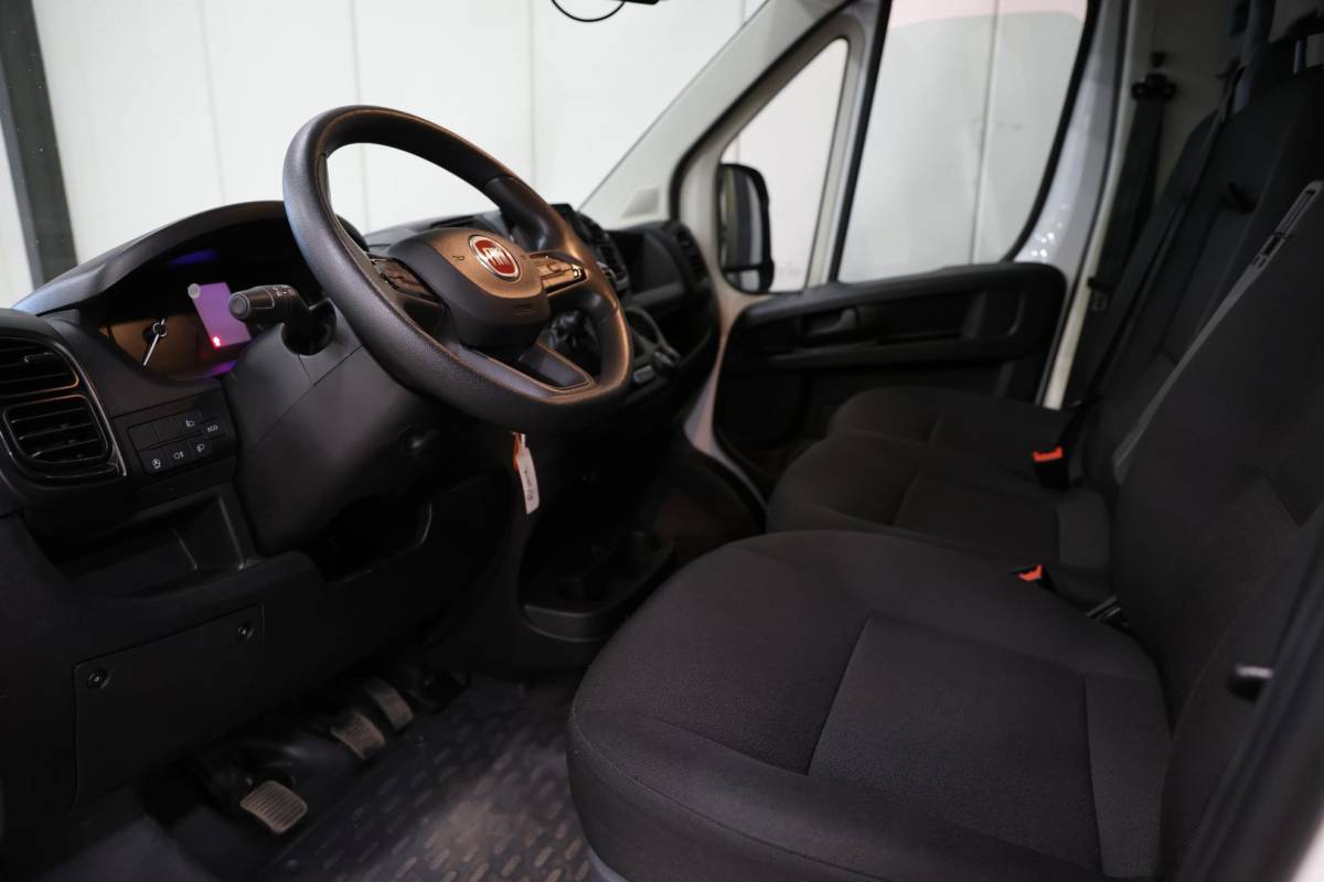 Fiat Ducato Fiat Ducato BAKWAGEN MEUBELBAK LAADKLEP