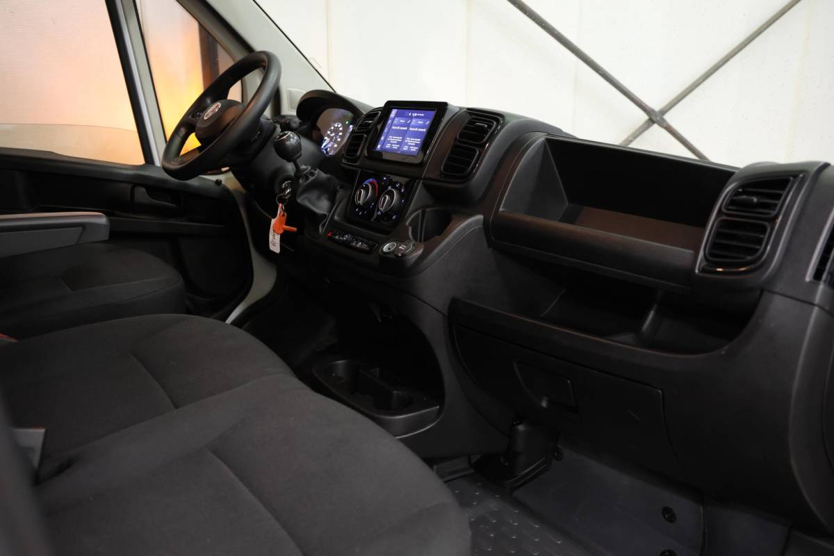 Fiat Ducato Fiat Ducato BAKWAGEN MEUBELBAK LAADKLEP
