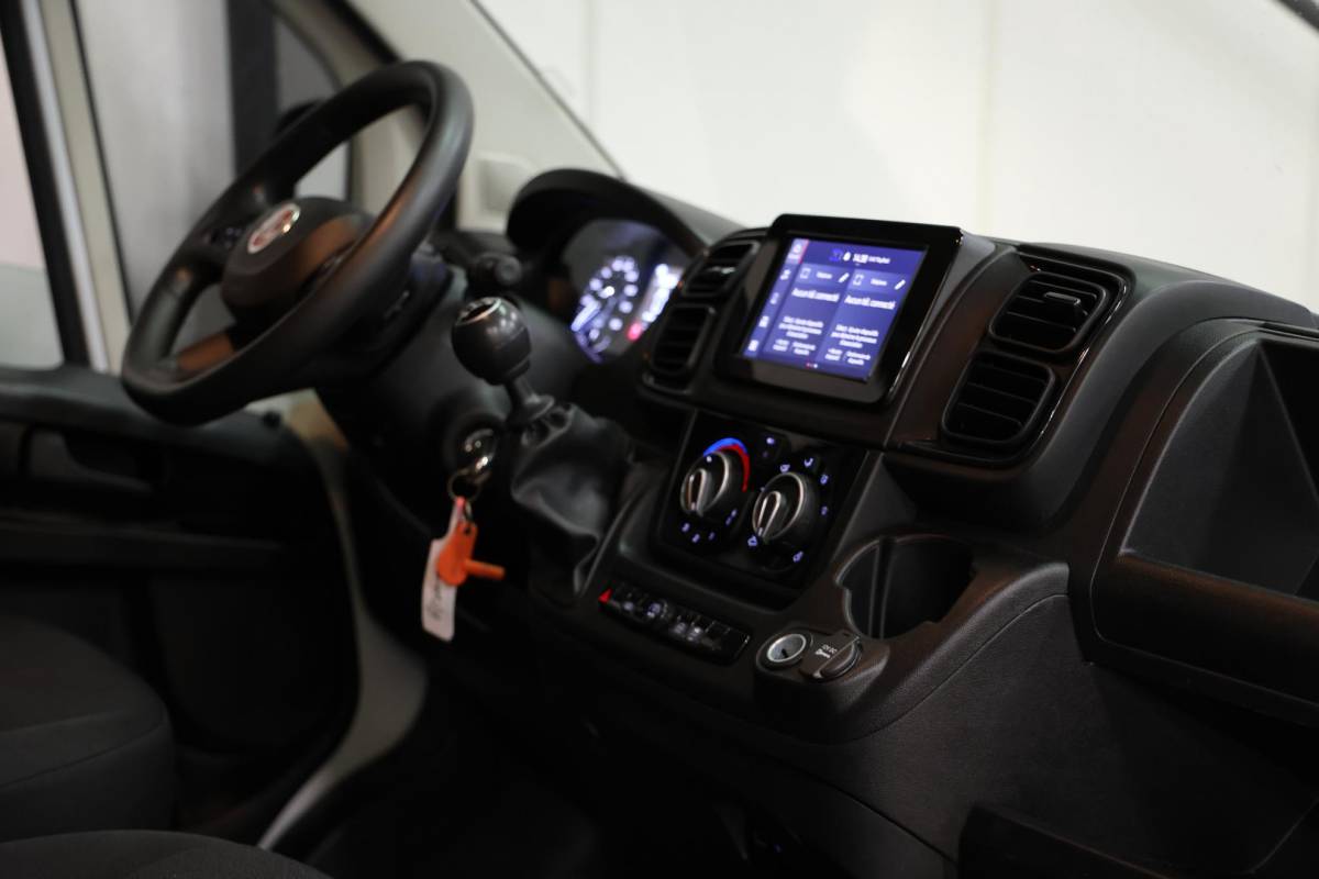 Fiat Ducato Fiat Ducato BAKWAGEN MEUBELBAK LAADKLEP