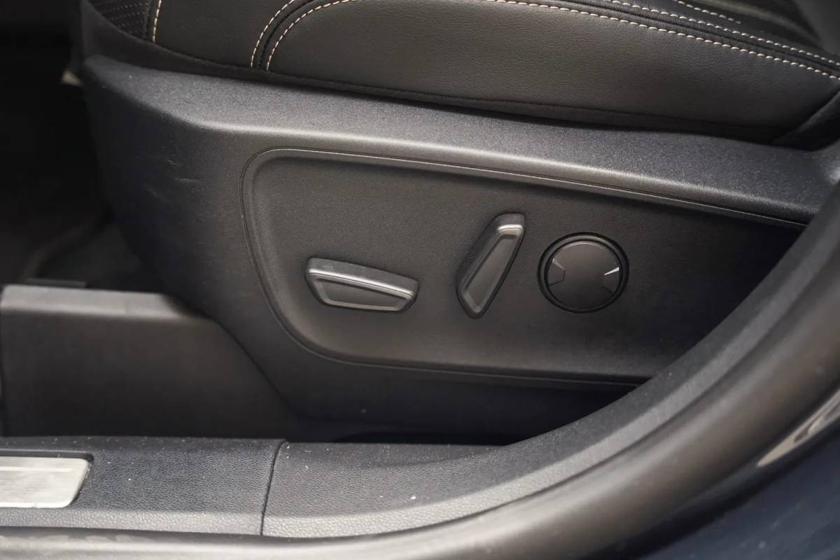 Ford Kuga Ford Kuga 2.5 PHEV Vignale [ LED Navi Camera Leder ]