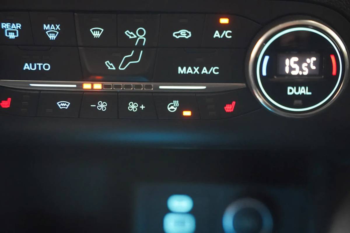 Ford Kuga Ford Kuga 2.5 PHEV Vignale [ LED Navi Camera Leder ]