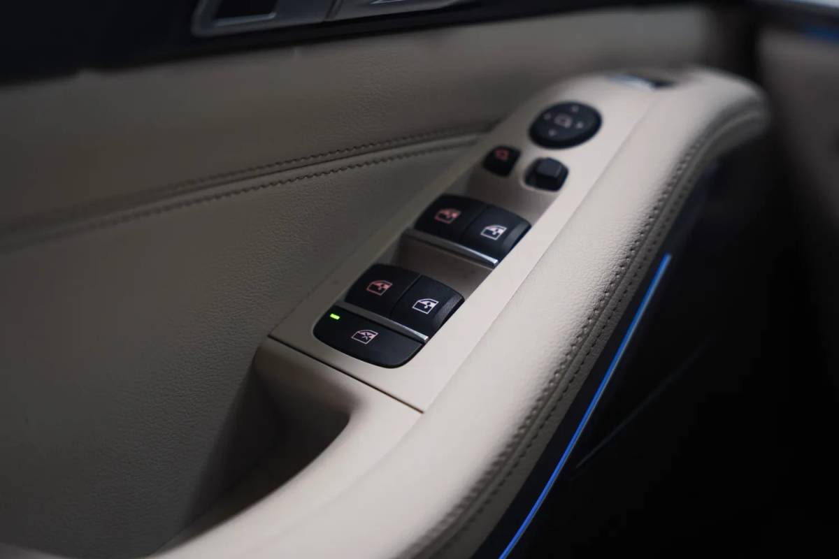 BMW X5 BMW X5 xDrive45e High Executive [ Panorama Luchtvering HUD Leder Stuur-&stoelverwarming]