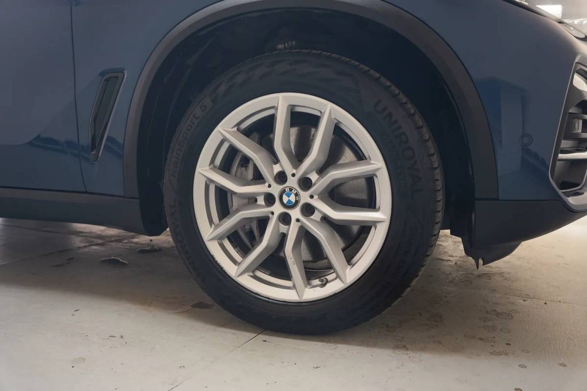 BMW X5 BMW X5 xDrive45e High Executive [ Panorama Luchtvering HUD Leder Stuur-&stoelverwarming]