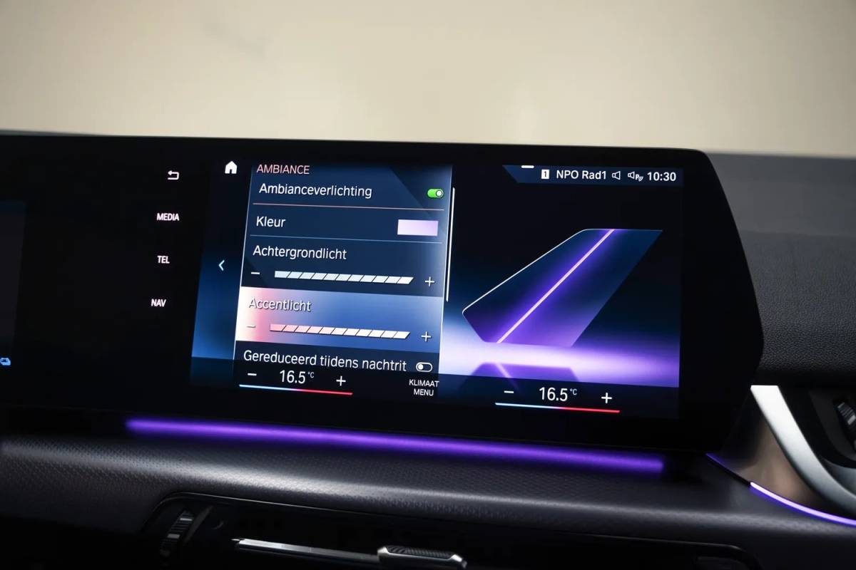 BMW 2 Serie BMW 2-serie Active Tourer 225e xDrive M Sport [ LED Memory Stuur-&stoelverwarming Camera ]