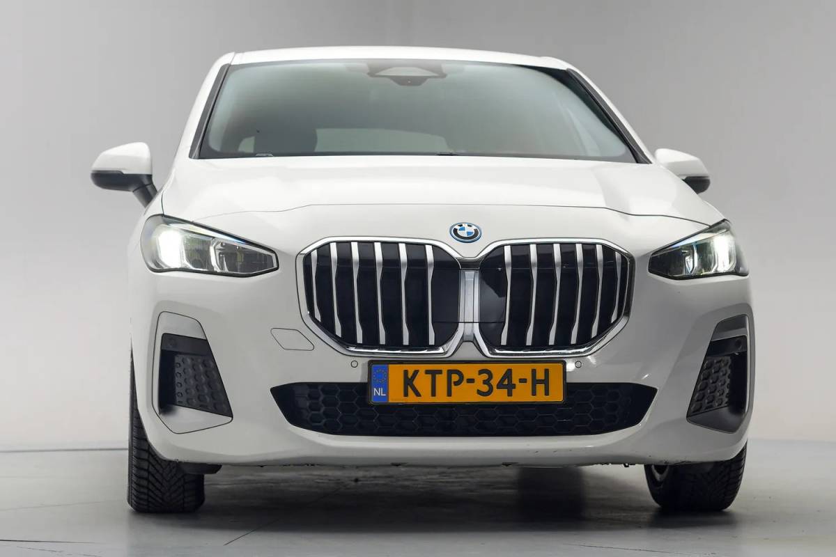 BMW 2 Serie BMW 2-serie Active Tourer 225e xDrive M Sport [ LED Memory Stuur-&stoelverwarming Camera ]