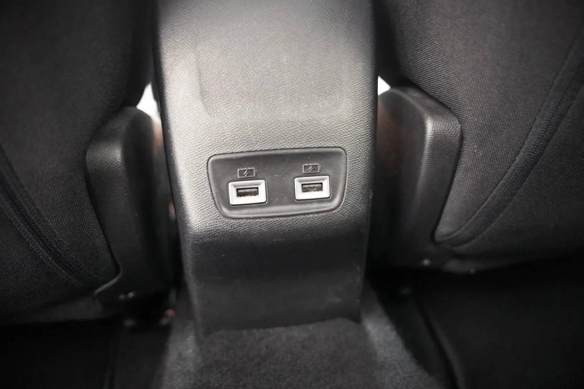 Peugeot e-2008 Peugeot 2008 EV Active Pack 50 kWh [ Climate Apple carplay / Android auto Cruise ]