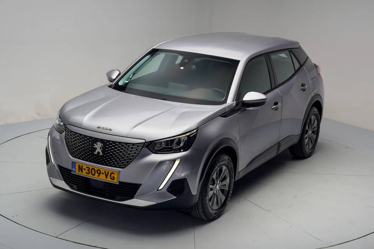 Peugeot e-2008 Peugeot 2008 EV Active Pack 50 kWh [ Climate Apple carplay / Android auto Cruise ]