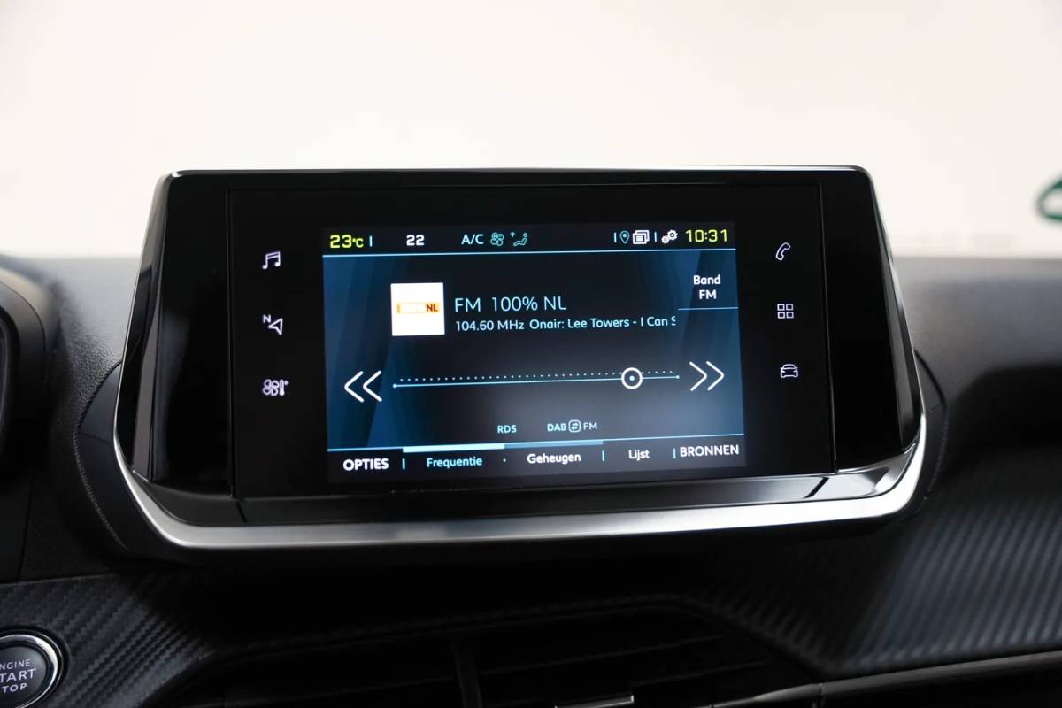 Peugeot e-2008 Peugeot 2008 EV Active Pack 50 kWh [ Climate Apple carplay / Android auto Cruise ]