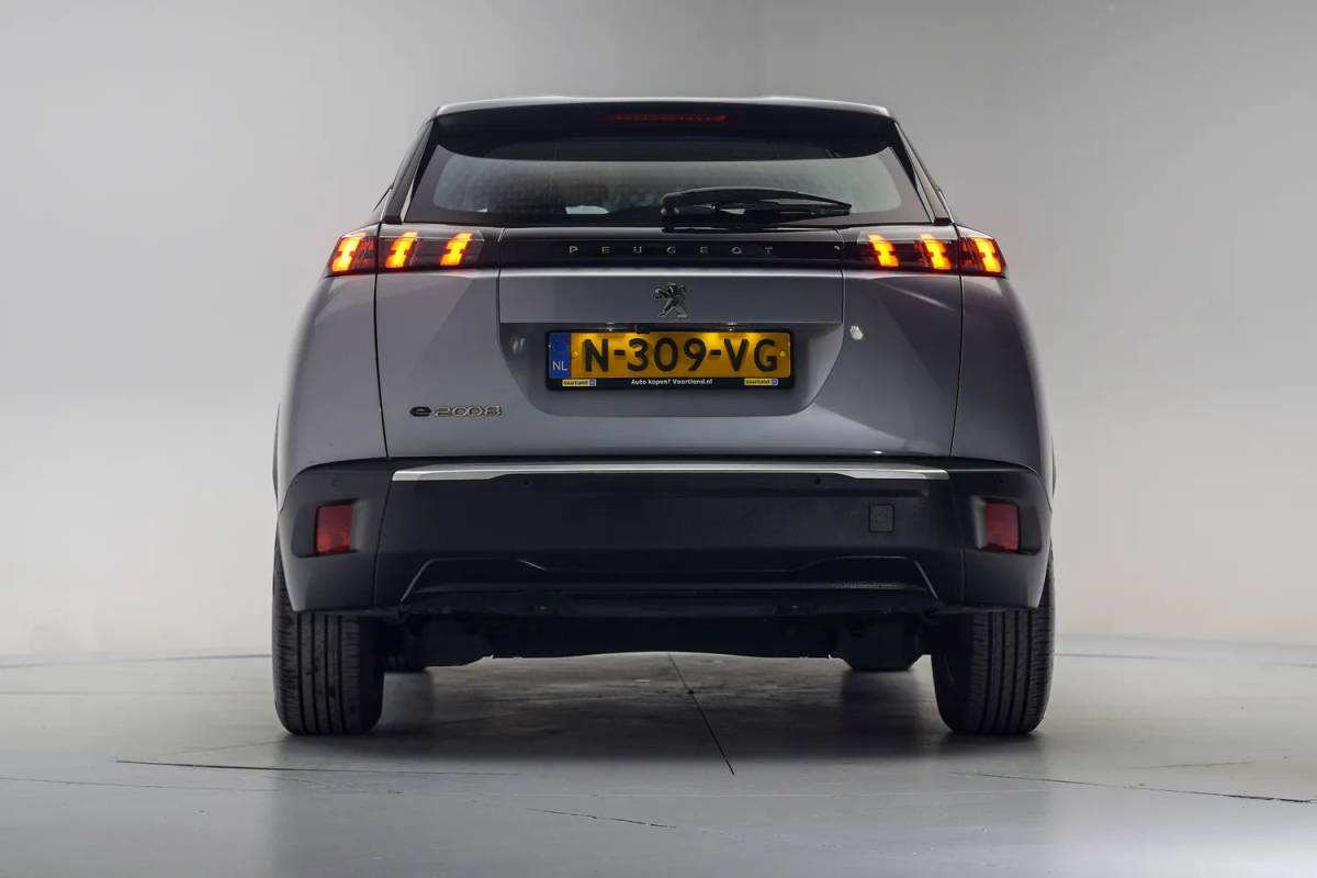 Peugeot e-2008 Peugeot 2008 EV Active Pack 50 kWh [ Climate Apple carplay / Android auto Cruise ]
