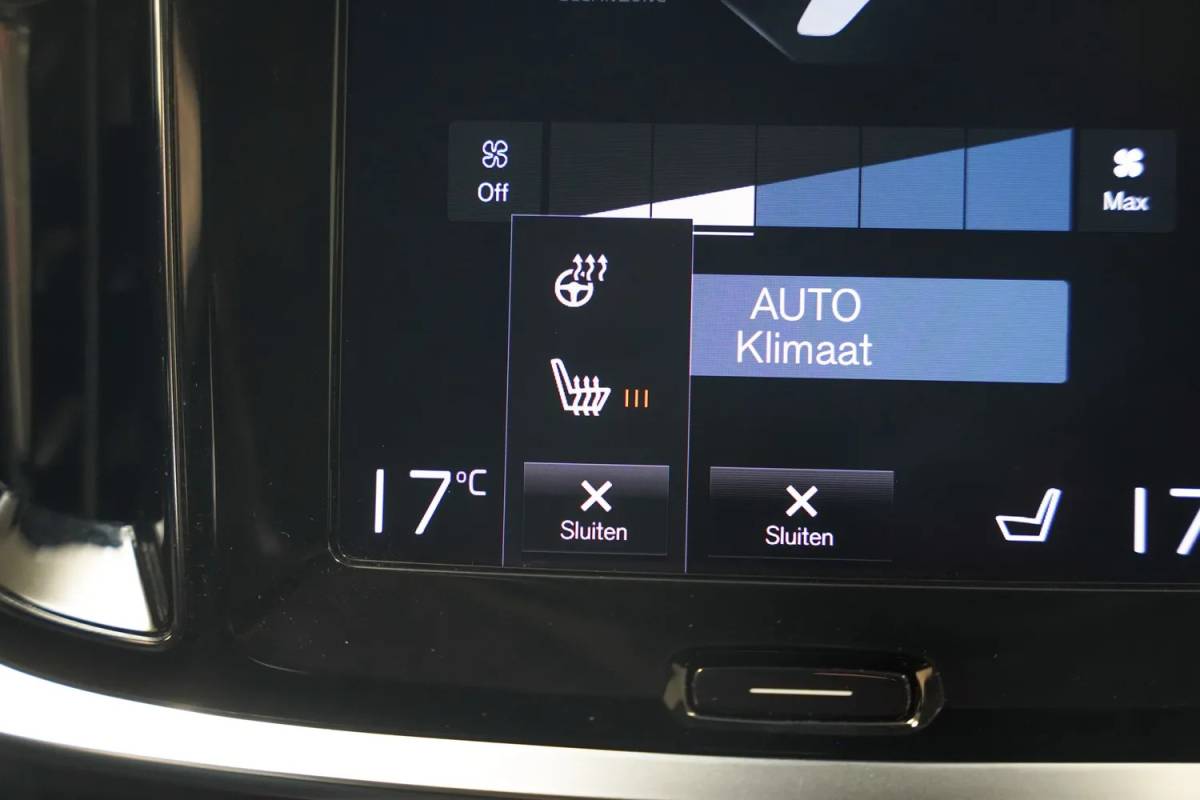 Volvo V60 Volvo V60 2.0 T6 AWD Recharge Business Pro [ Leder Comfortstoelen Stuur-&stoelverwarming ]