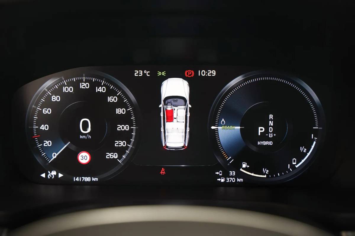 Volvo V60 Volvo V60 2.0 T6 AWD Recharge Business Pro [ Leder Comfortstoelen Stuur-&stoelverwarming ]