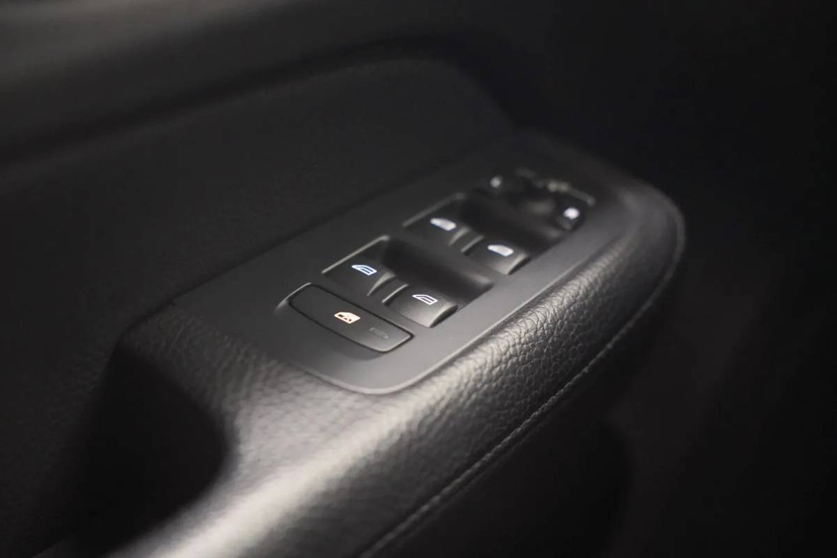 Volvo V60 Volvo V60 2.0 T6 AWD Recharge Business Pro [ Leder Comfortstoelen Stuur-&stoelverwarming ]