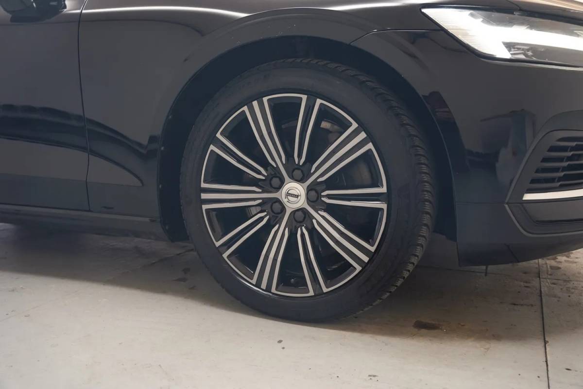 Volvo V60 Volvo V60 2.0 T6 AWD Recharge Business Pro [ Leder Comfortstoelen Stuur-&stoelverwarming ]