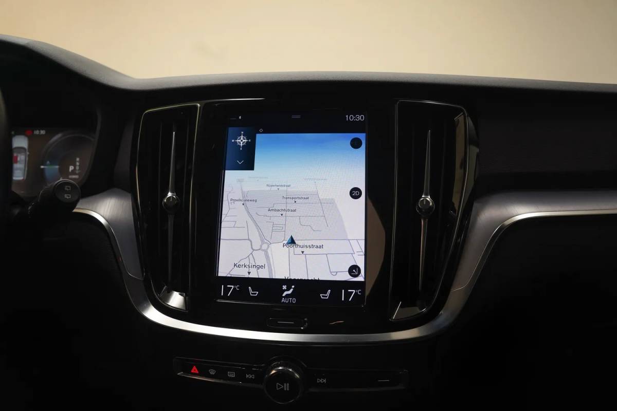 Volvo V60 Volvo V60 2.0 T6 AWD Recharge Business Pro [ Leder Comfortstoelen Stuur-&stoelverwarming ]
