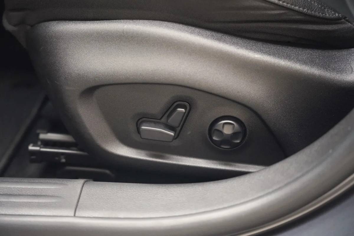 Jeep Compass Jeep Compass 1.5 e-Hybrid Summit Aut. [ Adapt.cruise Camera Leder ]