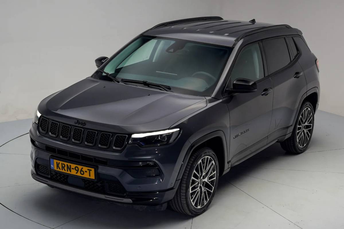 Jeep Compass Jeep Compass 1.5 e-Hybrid Summit Aut. [ Adapt.cruise Camera Leder ]