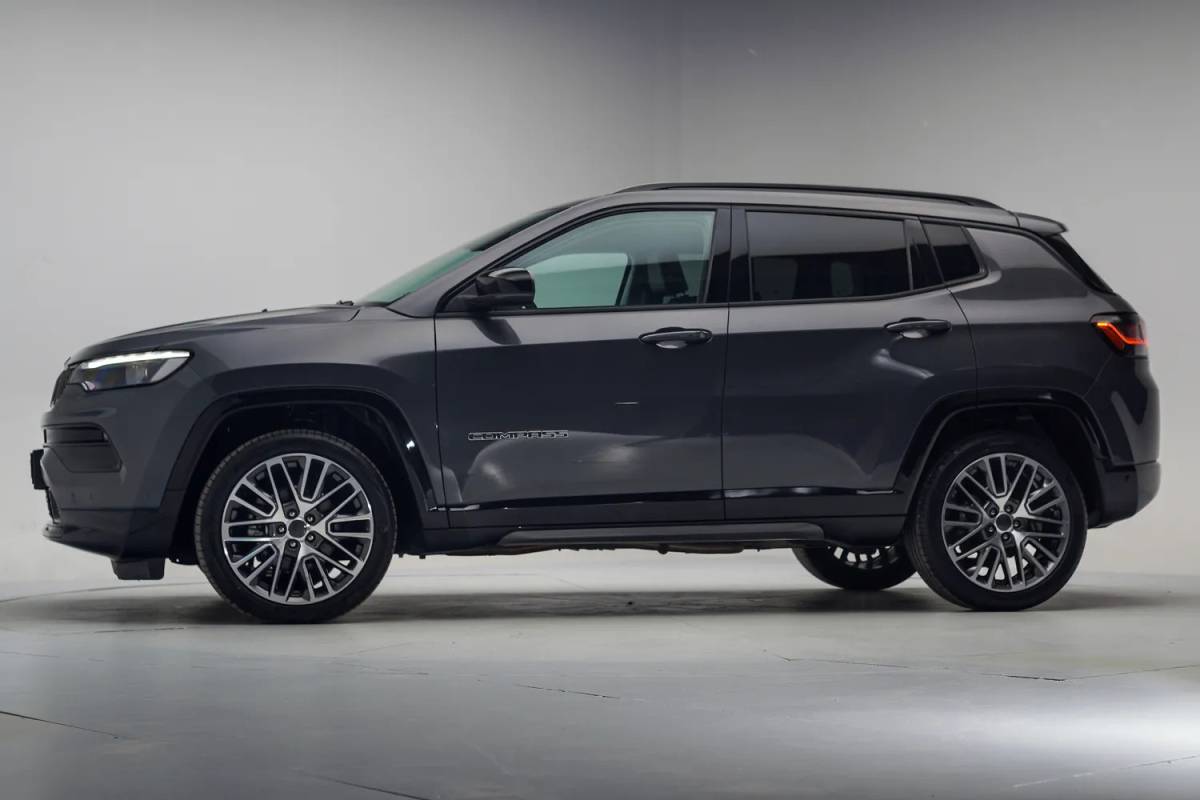 Jeep Compass Jeep Compass 1.5 e-Hybrid Summit Aut. [ Adapt.cruise Camera Leder ]