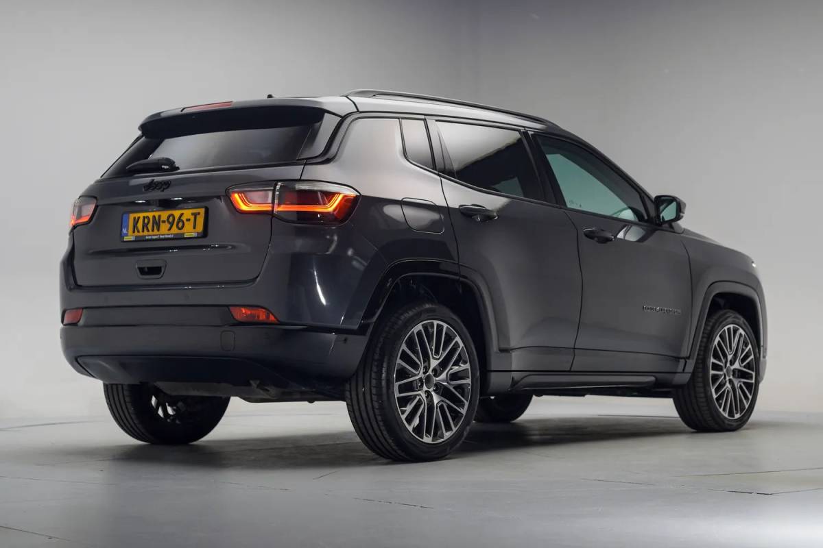 Jeep Compass Jeep Compass 1.5 e-Hybrid Summit Aut. [ Adapt.cruise Camera Leder ]