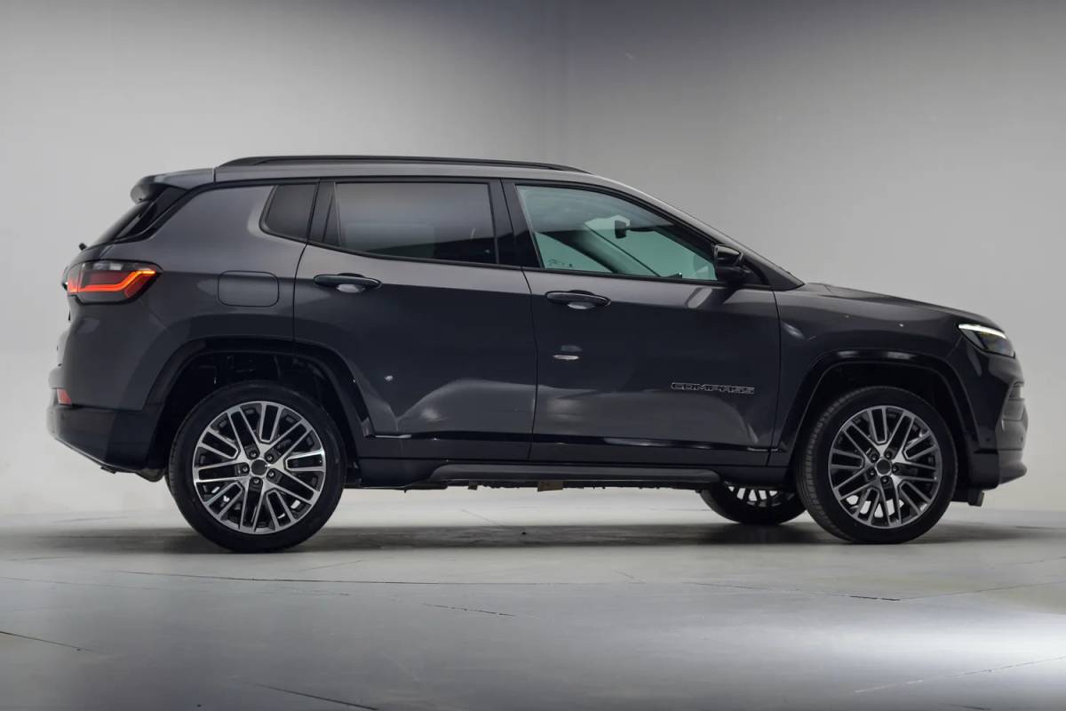 Jeep Compass Jeep Compass 1.5 e-Hybrid Summit Aut. [ Adapt.cruise Camera Leder ]