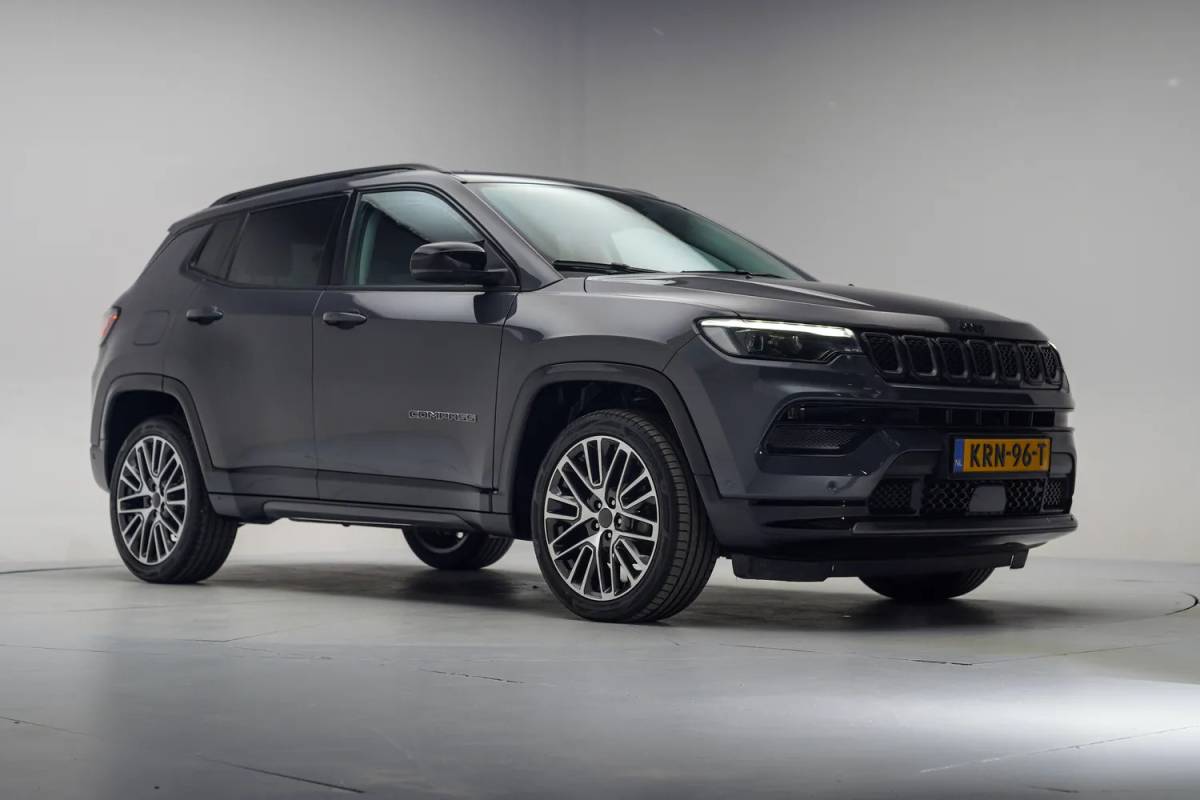 Jeep Compass Jeep Compass 1.5 e-Hybrid Summit Aut. [ Adapt.cruise Camera Leder ]