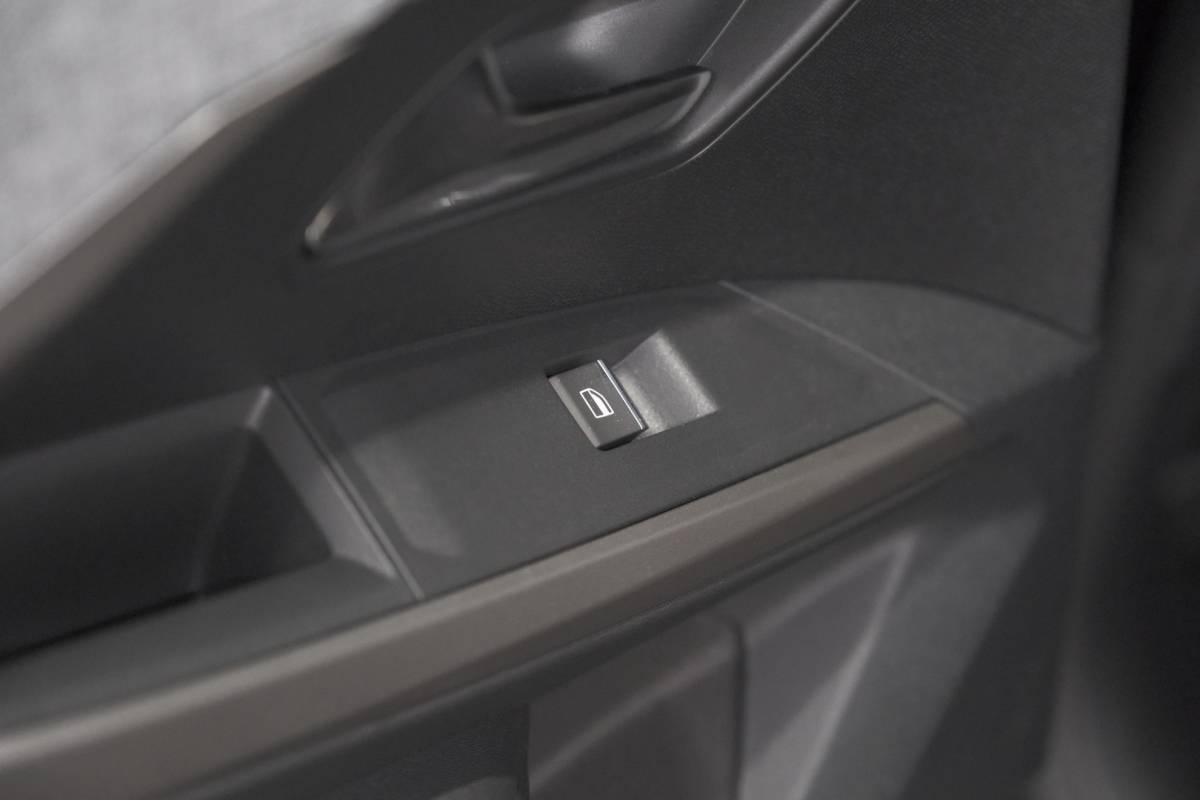 Peugeot 3008 Peugeot 3008 Hybrid 145 e-DCS6 GT | Trekhaak Afneembaar | Allseason Banden | Camera | Adaptieve Cruise Control