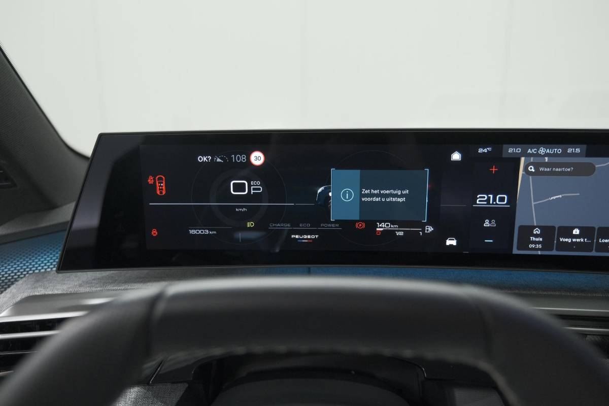 Peugeot 3008 Peugeot 3008 Hybrid 145 e-DCS6 GT | Trekhaak Afneembaar | Allseason Banden | Camera | Adaptieve Cruise Control
