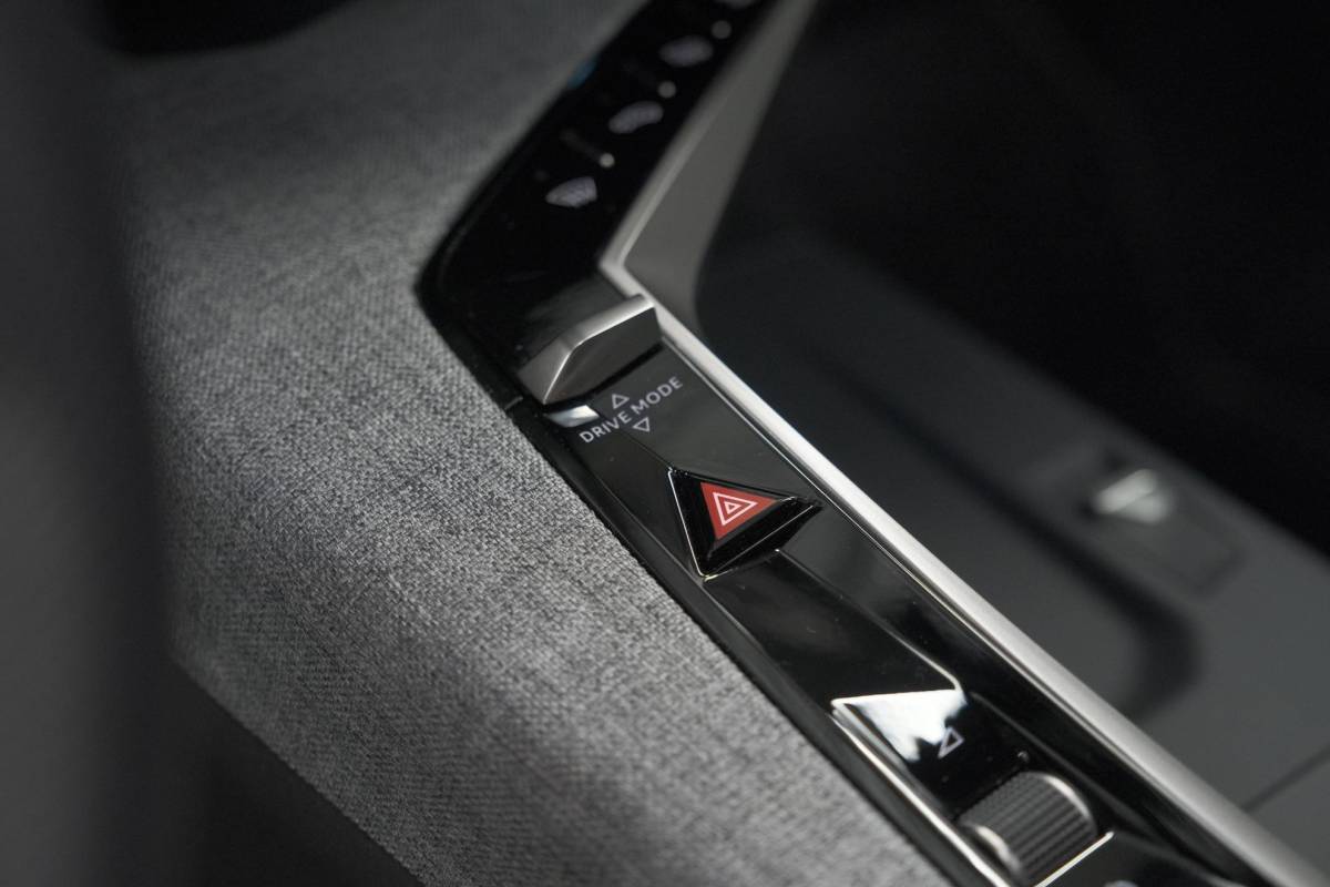 Peugeot 3008 Peugeot 3008 Hybrid 145 e-DCS6 GT | Trekhaak Afneembaar | Allseason Banden | Camera | Adaptieve Cruise Control