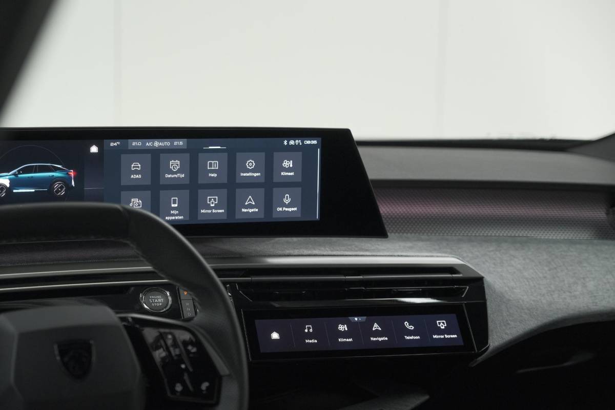 Peugeot 3008 Peugeot 3008 Hybrid 145 e-DCS6 GT | Trekhaak Afneembaar | Allseason Banden | Camera | Adaptieve Cruise Control